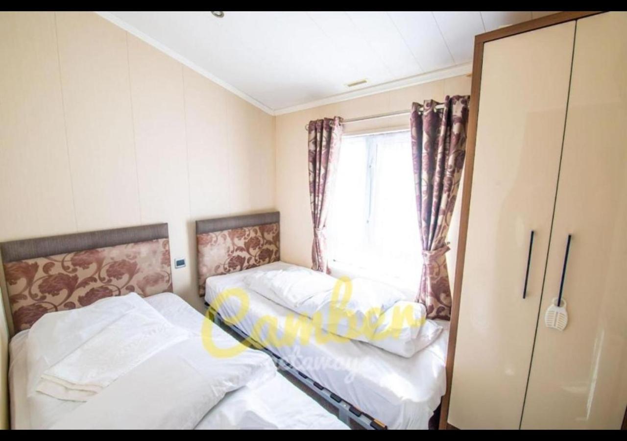 Mp768 - Camber Sands Holiday Park - Huge Lodge - Small Dog Friendly - Sleeps 8 Exterior foto