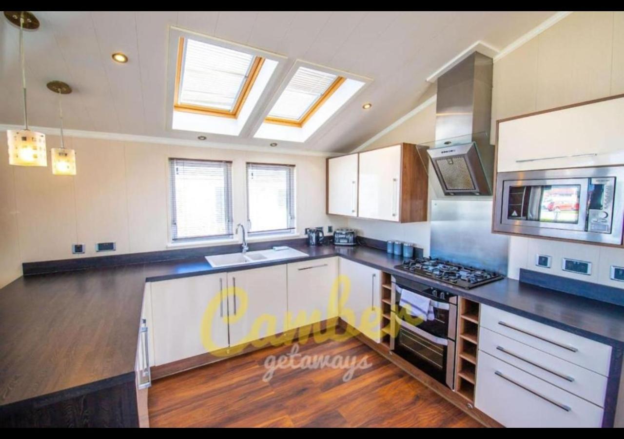 Mp768 - Camber Sands Holiday Park - Huge Lodge - Small Dog Friendly - Sleeps 8 Exterior foto