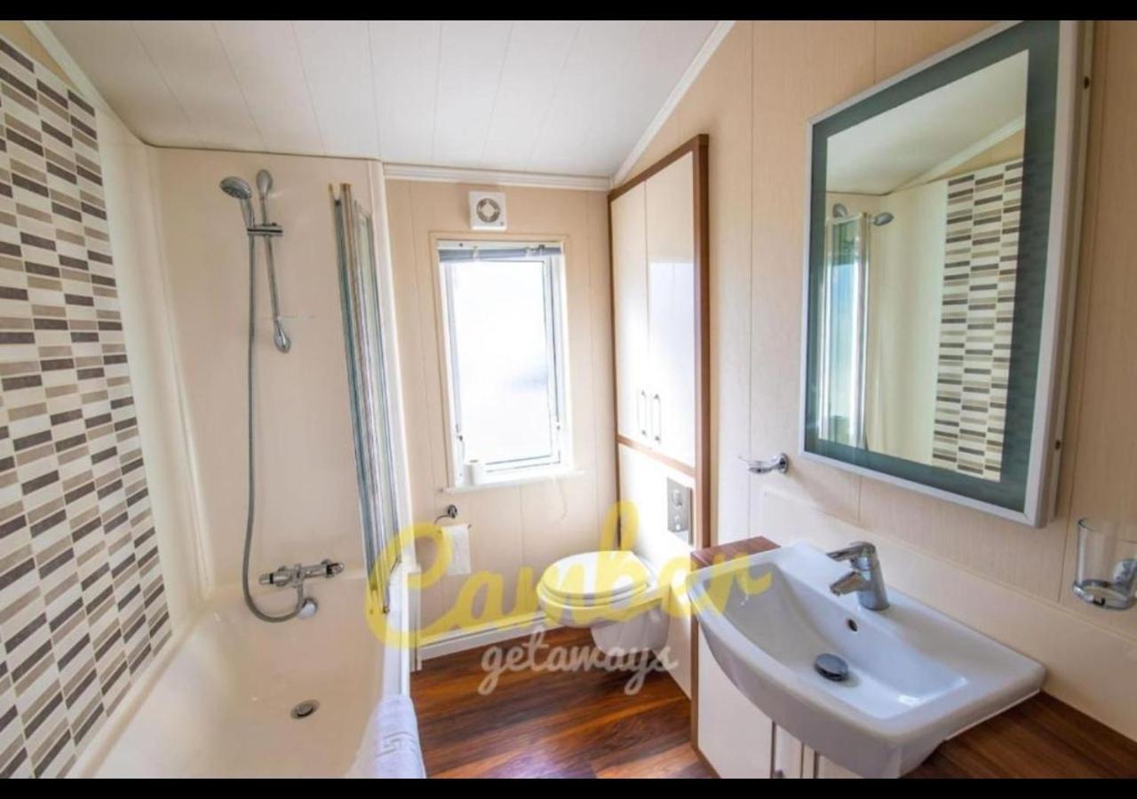 Mp768 - Camber Sands Holiday Park - Huge Lodge - Small Dog Friendly - Sleeps 8 Exterior foto